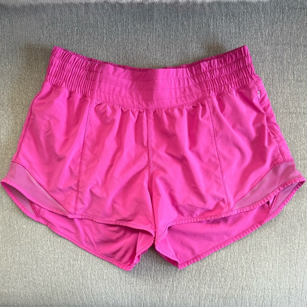 Hotty Hot High-Rise 2.5 Shorts